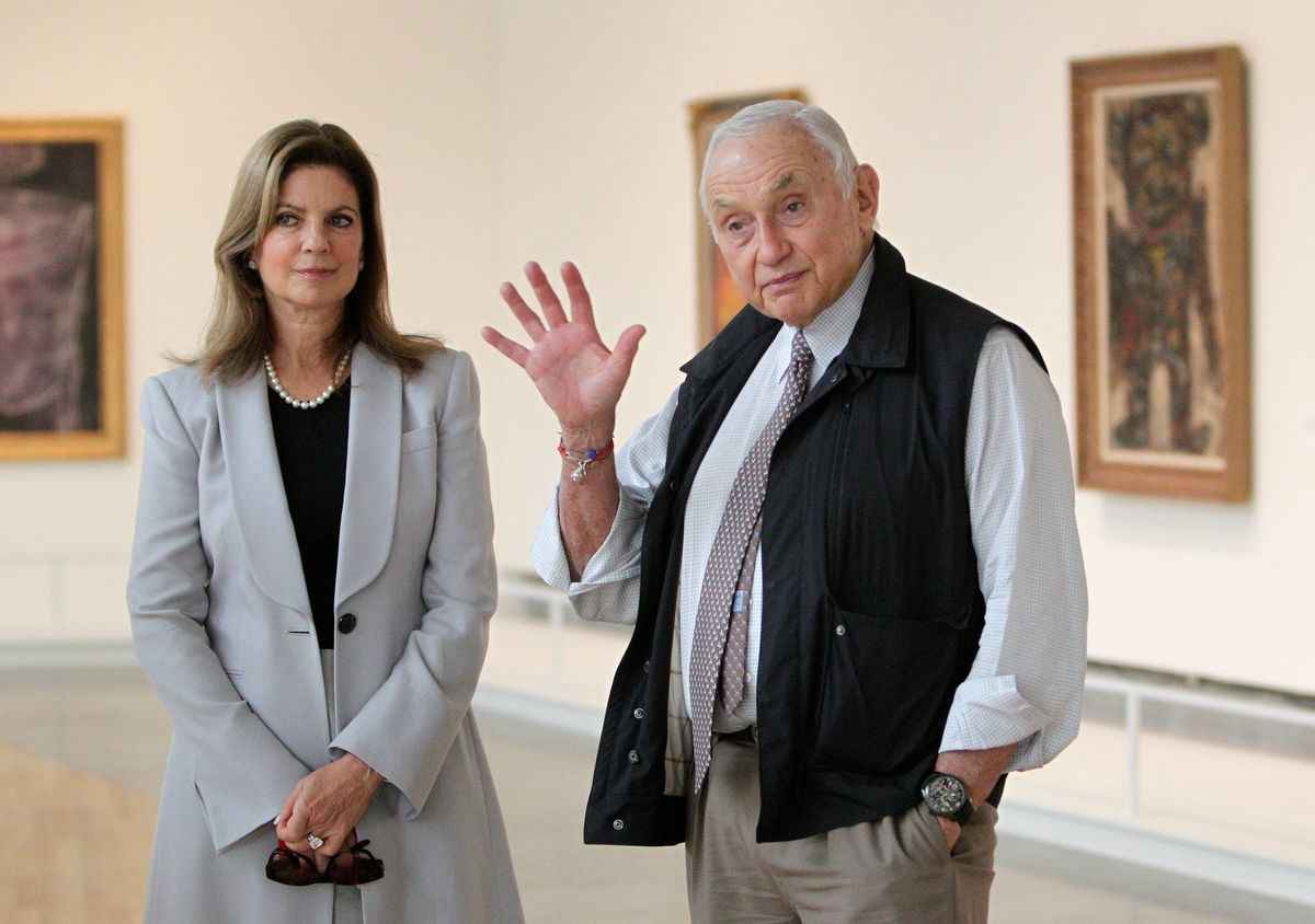 How Many Children Do Les and Abigail Wexner Have